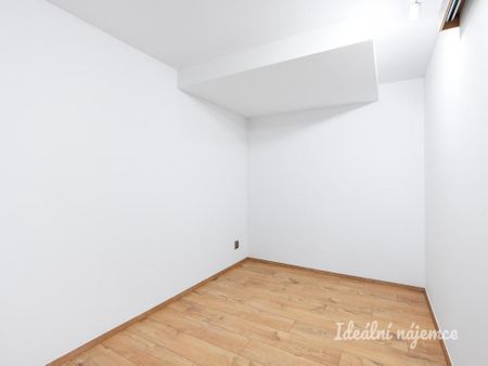 Pronájem bytuRenting an apartment 2+kk, 34 m2 - Photo 2