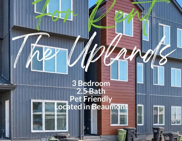 Cozy 3 bdrm townhouse — 3 Bedrooms Townhouse - Photo 1