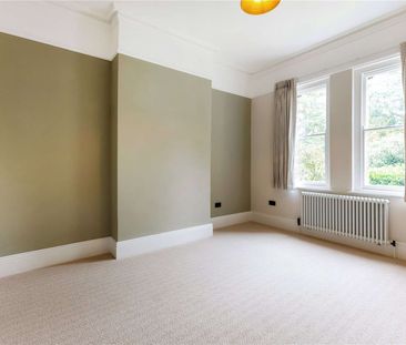 A newly renovated one bedroom apartment - Photo 1