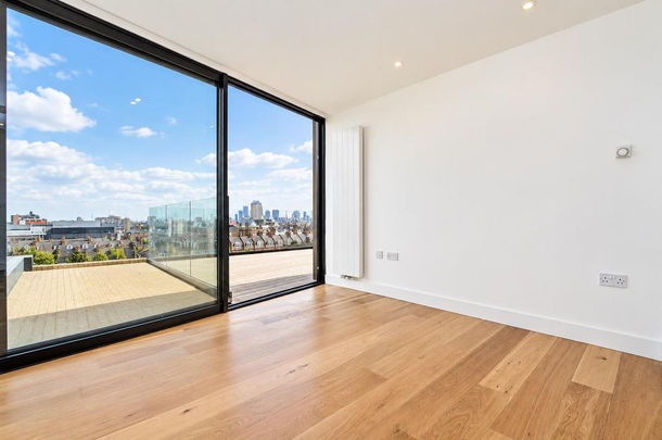 1 bedroom penthouse to rent - Photo 1