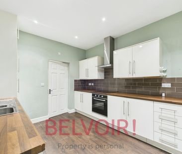 Terraced House to rent on - Photo 2