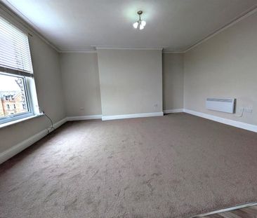 Belgrave Crescent, Scarborough - Photo 1