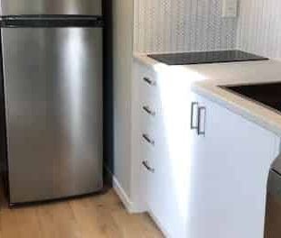 Ready to move in - fully furnished unit - Photo 4