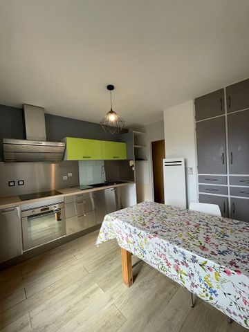 Location Appartement 3 pièces 73m² - Photo 4