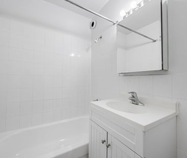 For Lease - 4 Hill Heights Road Unit# 304, Toronto, Ontario - Photo 1