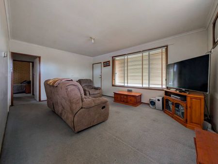 Quiet Living in McCrae St - Photo 2