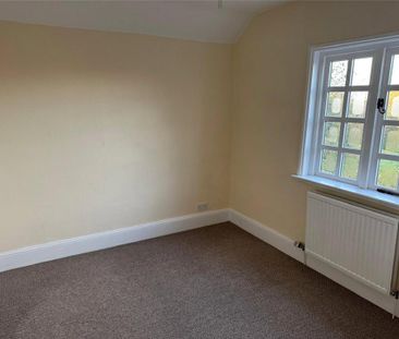 2 bedroom semi-detached house to rent - Photo 3