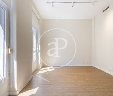 Flat for rent with views in Gran Vía (Valencia) - Photo 2