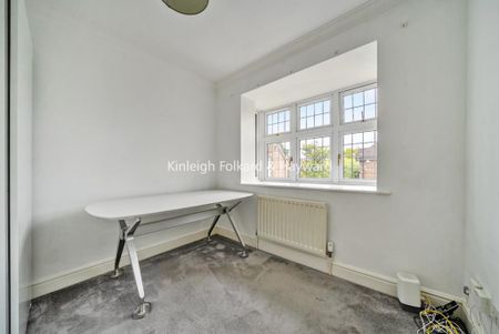 6 bedroom detached house to rent - Photo 5