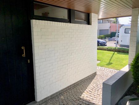 RUIME WONING MET 3 SLAAPKAMERS EN PRACHTIGE TUIN - Foto 2