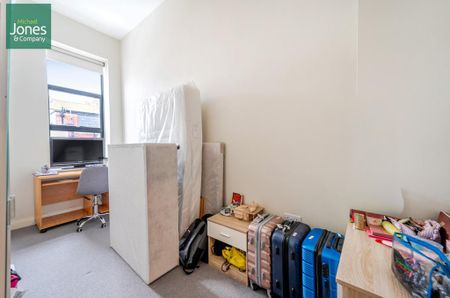 2 bedroom flat to rent - Photo 4