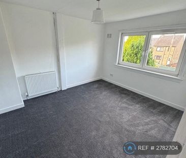 2 bedroom end of terrace house to rent - Photo 3