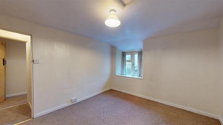 2 bedroom semi-detached house to rent - Photo 3