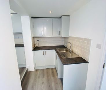 RM2 Hampden Road | Grays | London | RM17 5JP - Photo 5