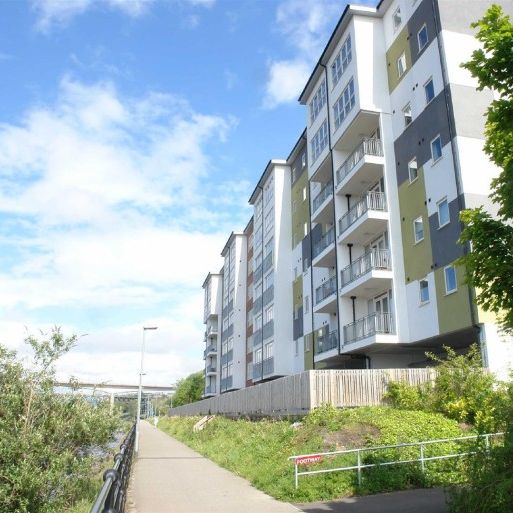2 Bedroom Flat - Photo 1