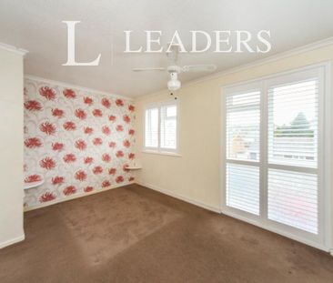 3 bedroom semi-detached house to rent - Photo 3