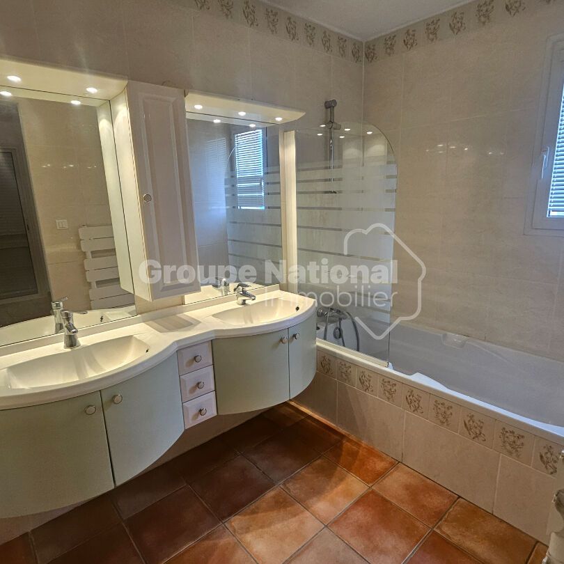 Maison T5, - Photo 1