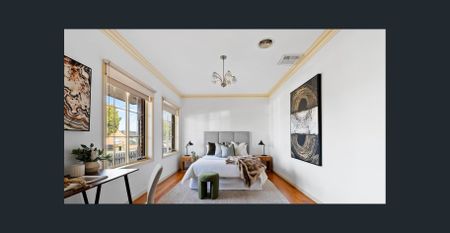 Spacious, warm & full of charm! - Photo 4