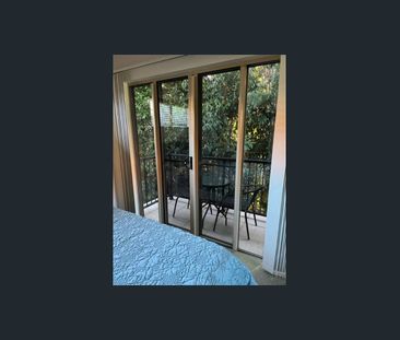 BEAUTIFLLY FURNISHED 2 Bedrooms 2 Bathrooms - luxury living - Photo 5