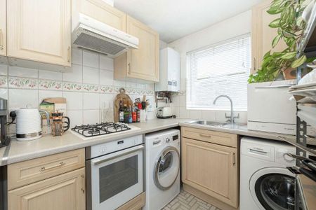 1 bedroom flat to rent - Photo 4