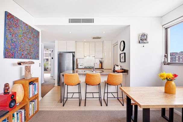 Spacious Two-Bedroom Apartment with Study - Offered Unfurnished - Photo 1