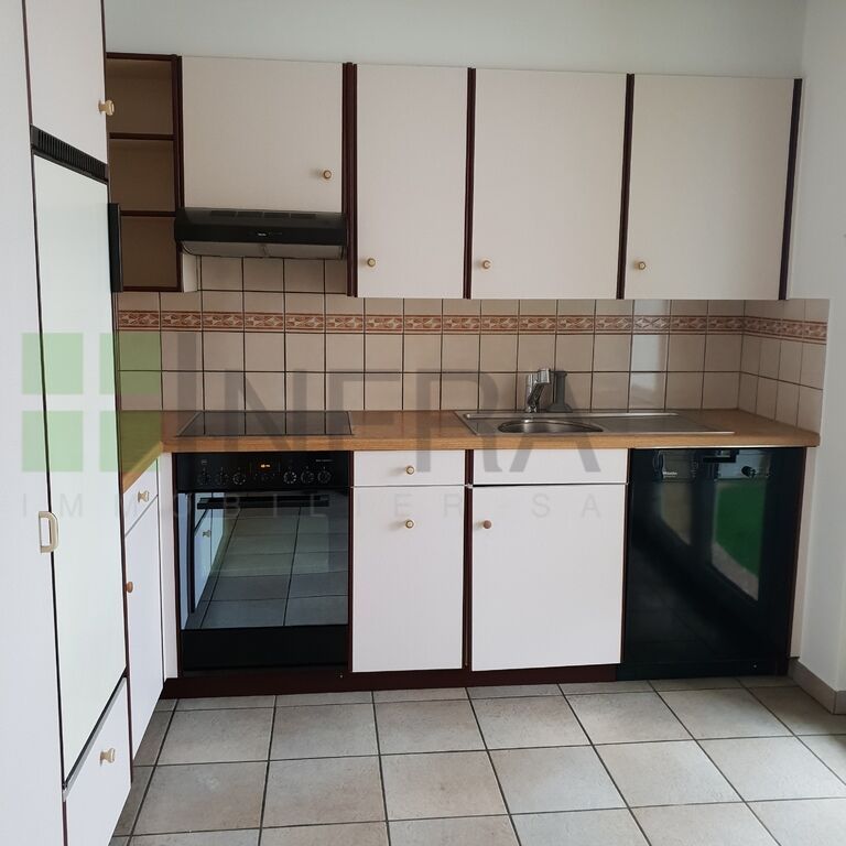 4.5 room apartment on the 1st floor of 90 m2, without elevator - Photo 1