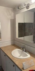 Laval , 3 1/2 , Laval des rapides métroMontmorency - Chauffé - Béton - Photo 3