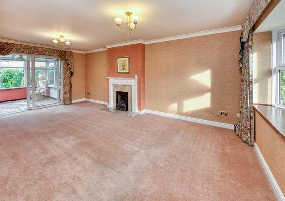 4 bedroom detached house to rent - Photo 1