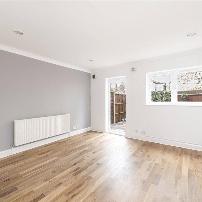 Studio to rent - Photo 1