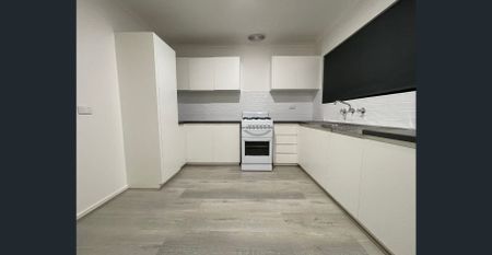 Charming 2-Bedroom Unit in Salisbury - Photo 2