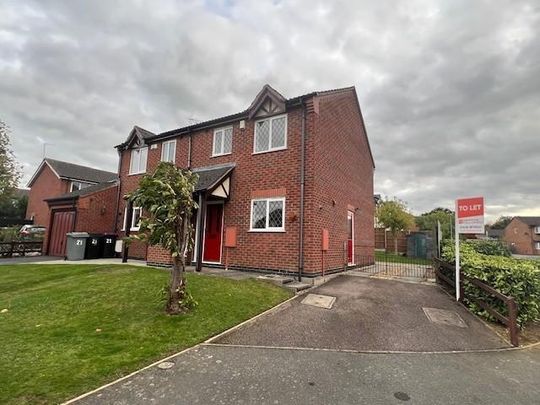 3 bedroom semi-detached house to rent - Photo 1