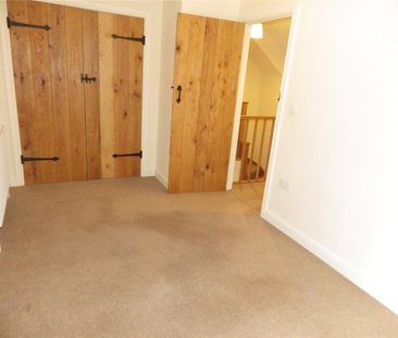 3 bedroom terraced house to rent - Photo 6