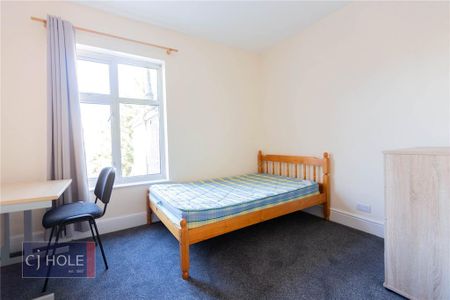 6 bedroom terraced house to rent - Photo 5