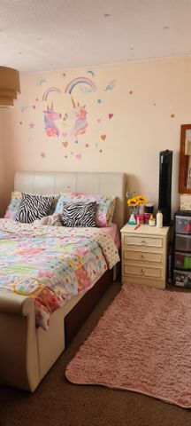 Semi-detached in Maple Close Little Stoke, Bristol, BS34 6HH - Photo 2