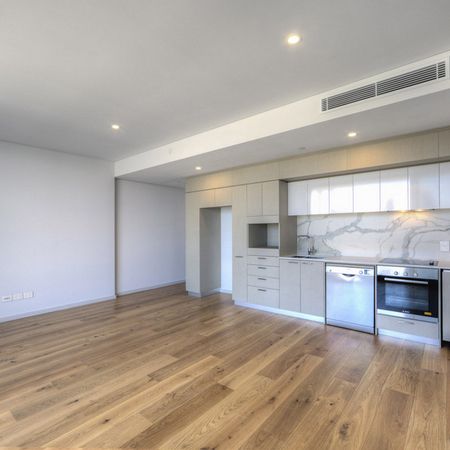 LUXURY 1 BEDROOM APARTMENT - Photo 3