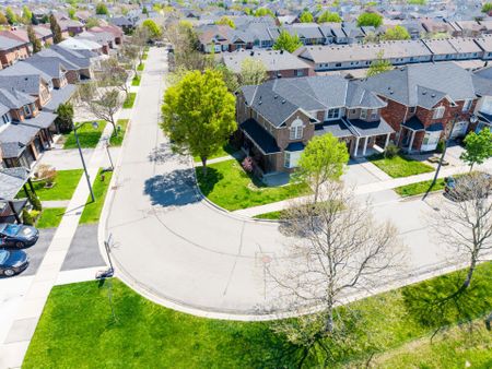 For Lease - 885 Gazley Circle, Milton, Ontario - Photo 4