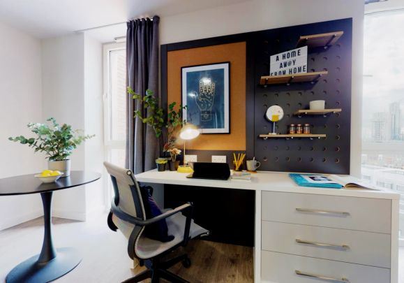 Platinum Penthouse - Photo 1