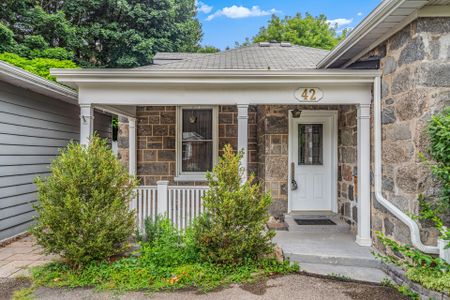 For Lease - 42 McNaughton Street, Cambridge, Ontario - Photo 5