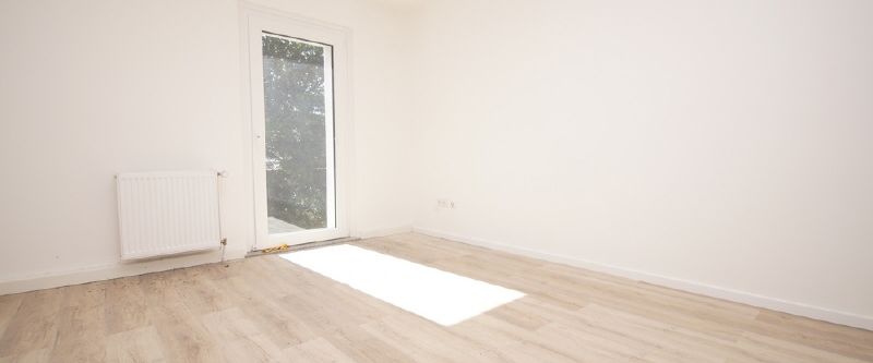 Erstbezug nach Sanierung - Foto 1