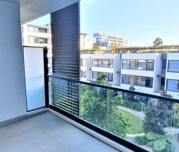 Stunning Contemporary 2 Bedroom Split Level Apartment - Photo 5