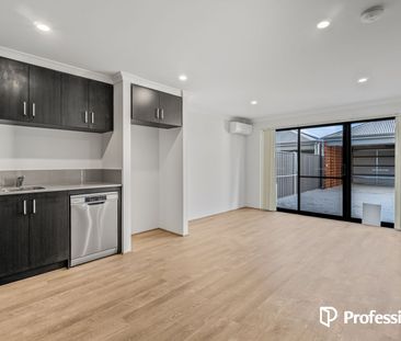 Brand New 4x2 Family Home in the Heart of Banksia Grove - Photo 4