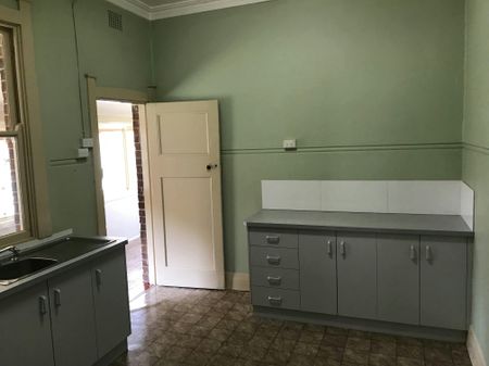 Charming 2-Bedroom Duplex in the Heart of Tamworth - Photo 5