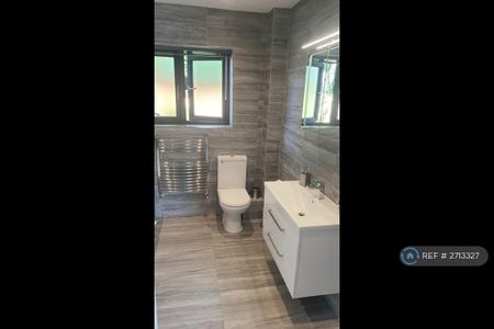 1 bedroom semi-detached house to rent - Photo 5