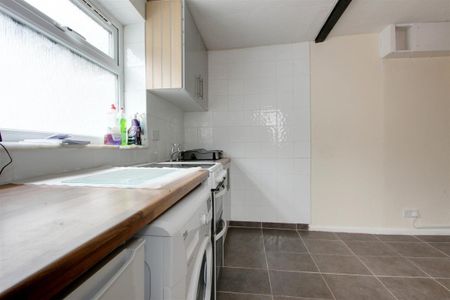 High Street, Winslow - Photo 3