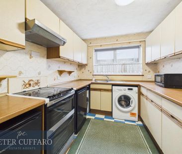 2 bedroom flat to rent - Photo 6