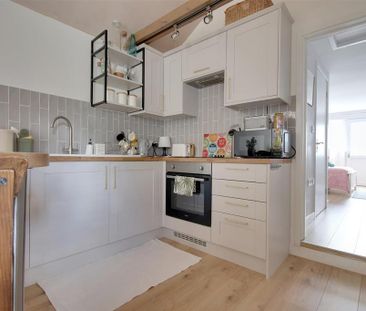 1 bedroom link detached house to rent - Photo 2