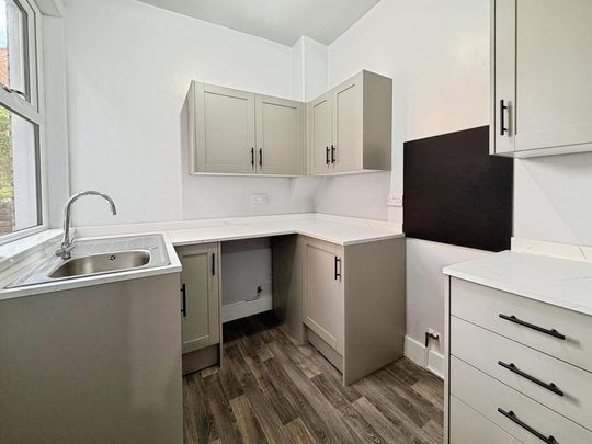 2 bedroom terraced house to rent - Photo 1