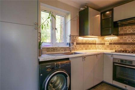 3 Bed Terraced House, The Brookmill, RG1 - Photo 2