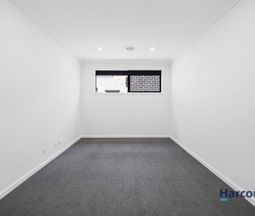 Beautiful Family Home in Prime Location - Photo 1