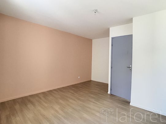 Location Appartement 2 pièces 49m² - Photo 1